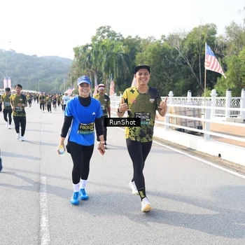 Runner Photo 6928955