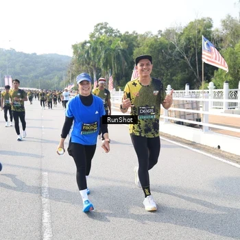 Runner Photo 6928956