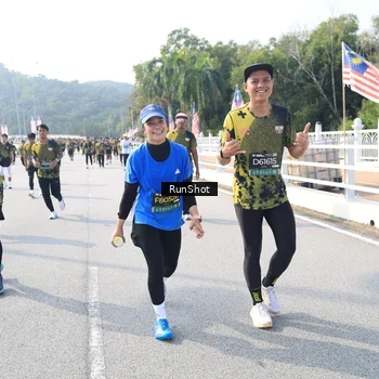 Runner Photo 6928961
