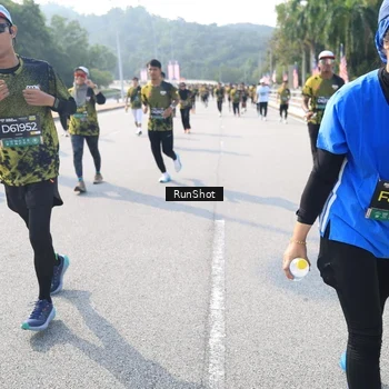 Runner Photo 6928963
