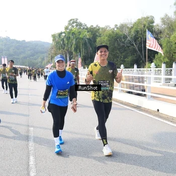 Runner Photo 6928965