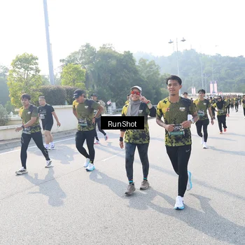 Runner Photo 6928971