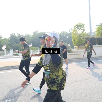 Runner Photo 6928990