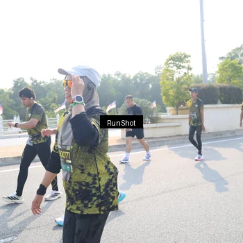 Runner Photo 6928992