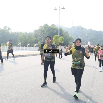 Runner Photo 6929091
