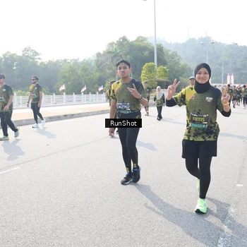 Runner Photo 6929092