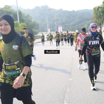 Runner Photo 6929099