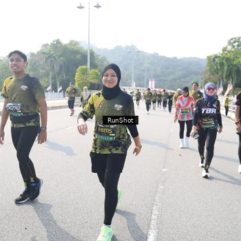 Runner Photo 6929100