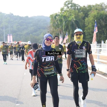 Runner Photo 6929101