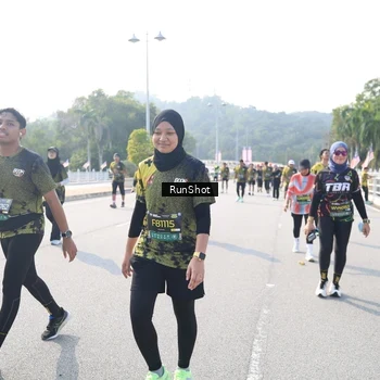 Runner Photo 6929104