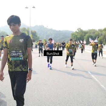 Runner Photo 6929169