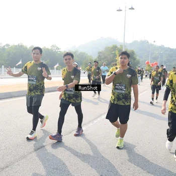 Runner Photo 6929239