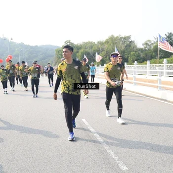 Runner Photo 6929254