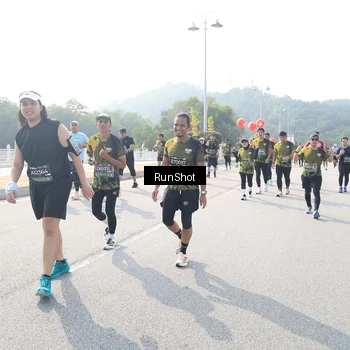 Runner Photo 6929260