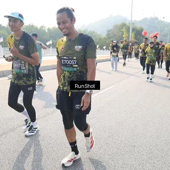 Runner Photo 6929271