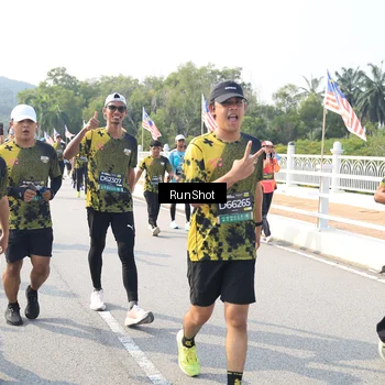 Runner Photo 6929284