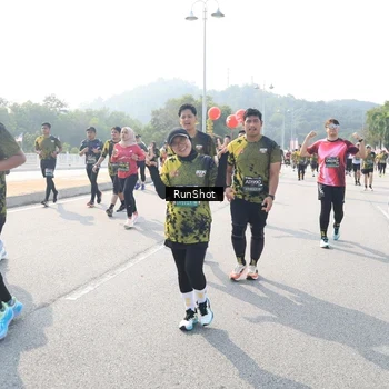 Runner Photo 6929292