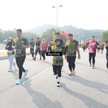 Runner Photo 6929293