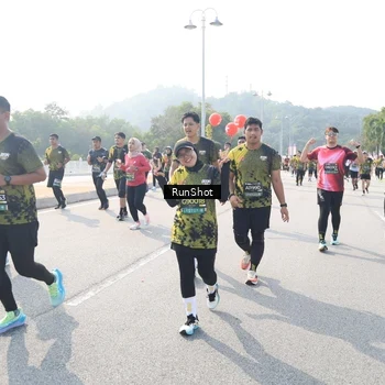 Runner Photo 6929294