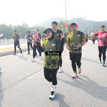 Runner Photo 6929296