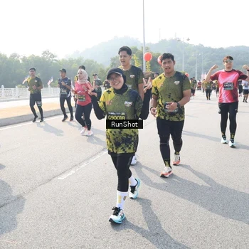 Runner Photo 6929299