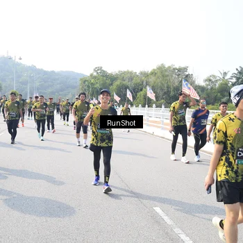 Runner Photo 6929353