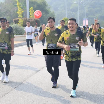 Runner Photo 6929360