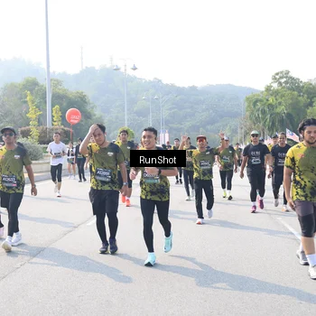 Runner Photo 6929364