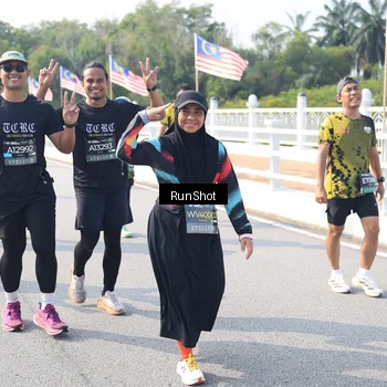 Runner Photo 6929399