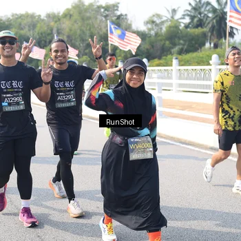Runner Photo 6929400