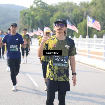 Runner Photo 6929444