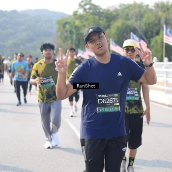 Runner Photo 6929459