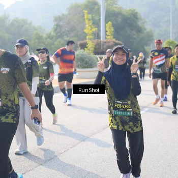 Runner Photo 6929471