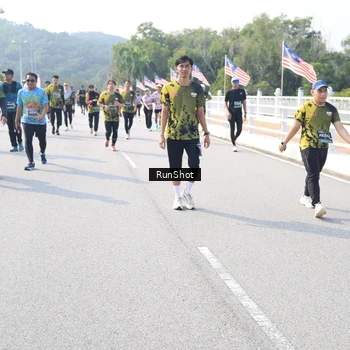 Runner Photo 6929499