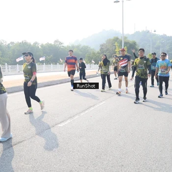 Runner Photo 6929500