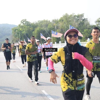 Runner Photo 6929558