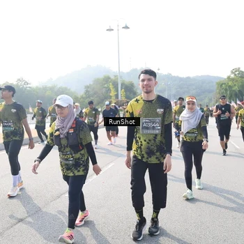 Runner Photo 6929567