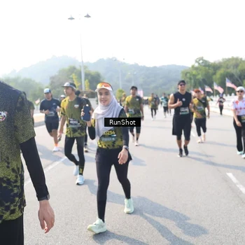 Runner Photo 6929574