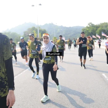 Runner Photo 6929575