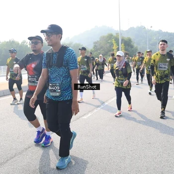 Runner Photo 6929591