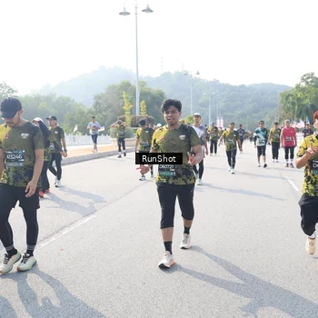 Runner Photo 6929595