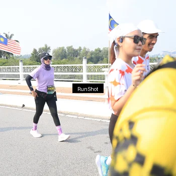 Runner Photo 6929615