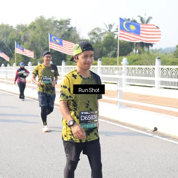 Runner Photo 6929624