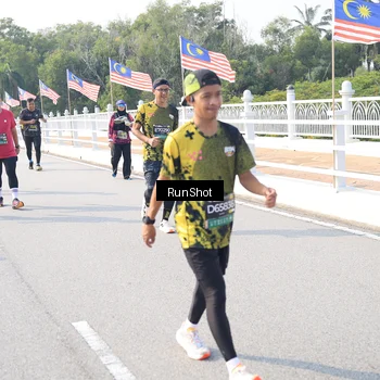 Runner Photo 6929626
