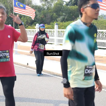 Runner Photo 6929657