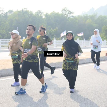 Runner Photo 6929674