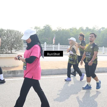 Runner Photo 6929683