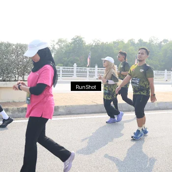 Runner Photo 6929684