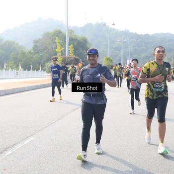 Runner Photo 6929704