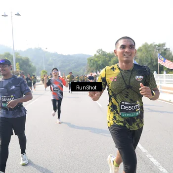 Runner Photo 6929716